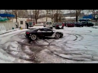 audi r8 le mans (snow drift and very cool car)